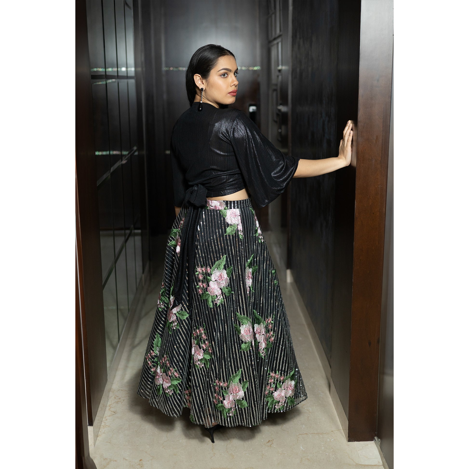 Black Skirt 